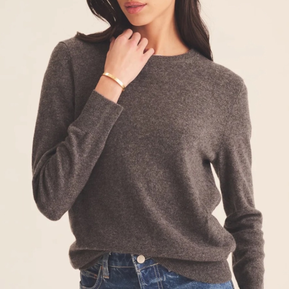 NAADAM gray (smoke) cashmere sweater